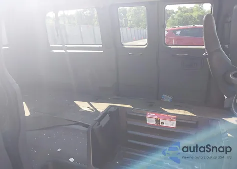 2005 Chevrolet Express из США, поврежденный, VIN 1GNFG15T751169844